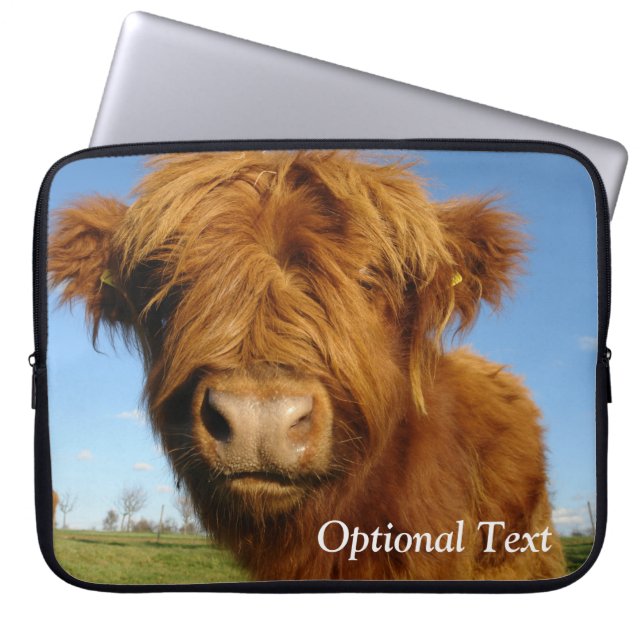 Fluffy Scottish Highland Koe - Blue Sky Laptop Sleeve (Voorkant)