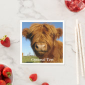 Fluffy Scottish Highland Koe - Blue Sky Servet (Insitu)