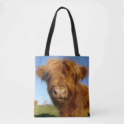 Fluffy Scottish Highland Koe - Blue Sky Tote Bag (Voorkant)
