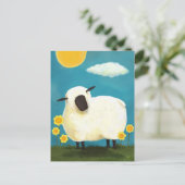 Fluffy Sheep and Yellow Flowers Briefkaart (Staand voorkant)
