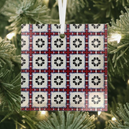 Fluffy Squares Floral Glas Ornament (Insitu)