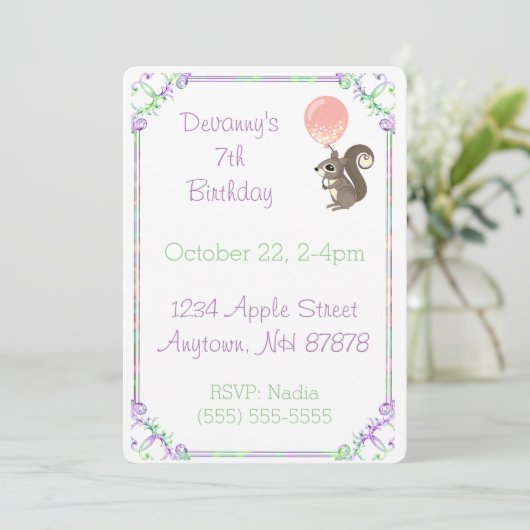 Fluffy Squirrel met roze ballon Birthday Kaart (Staand voorkant)