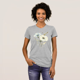 Fluisterende Bloemblaadjes: Zachte Blauwe & Crème T-shirt
