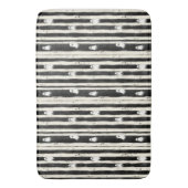 Fluisteringen tussen de strepen: een spookachtig r badmat (Voorkant Verticaal)