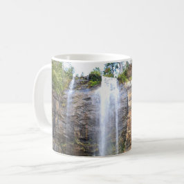 Fluisteringen van Toccoa-watervallen Koffiemok