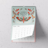 Fluitende Momenten: Een Jaar van Moth Magic Kalender