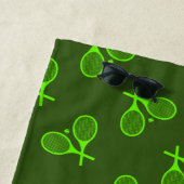 Fluorescent Neon Green Tennis Rackets Retro Strandlaken (In situ)