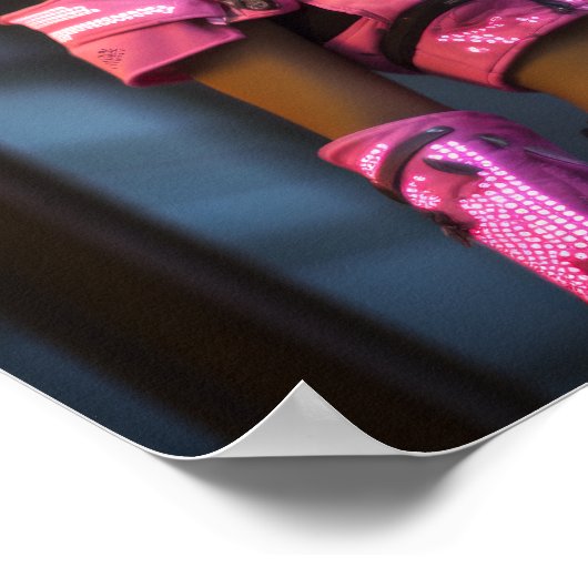 Fluorescent Pride Roze Cyberpunk Outfit Poster - V (Hoek)