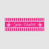 Fluorescerend Roze Gemakkelijk Lees Vrijwilliger Naamplaatje (Voorkant)