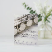 Flute on Sheet Music Briefkaart (Staand voorkant)