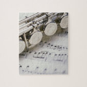 Flute on Sheet Music Legpuzzel (Verticaal)
