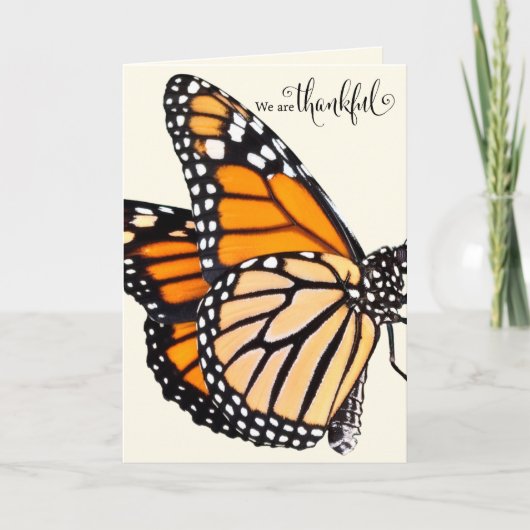 Flutterende dankbaarheid: monarchvlinder dank je kaart (Voorkant)