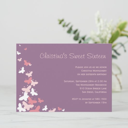 Fluttering Butterflies Birthday Party Invitation Kaart (Staand voorkant)