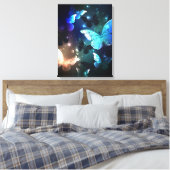 Fluttering Night Butterfly Canvas Afdruk (Insitu (Slaapkamer))