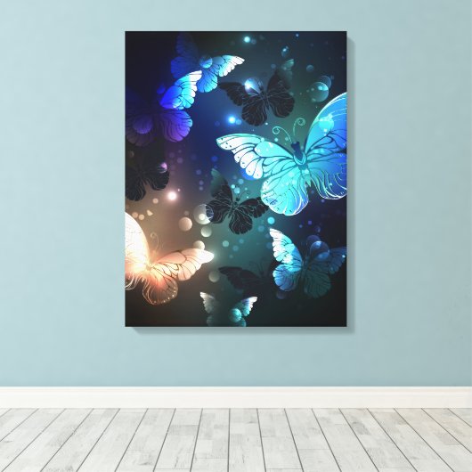 Fluttering Night Butterfly Canvas Afdruk (Insitu (Houten vloer))