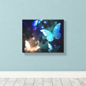 Fluttering Night Butterfly Canvas Afdruk (Insitu (Houten vloer))