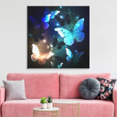 Fluttering Night Butterfly Canvas Afdruk (Insitu (Woonkamer))