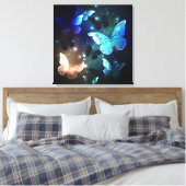 Fluttering Night Butterfly Canvas Afdruk (Insitu (Slaapkamer))