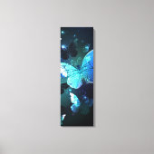 Fluttering Night Butterfly Canvas Afdruk (Voorkant)