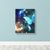 Fluttering Night Butterfly Canvas Afdruk (Insitu (Houten vloer))