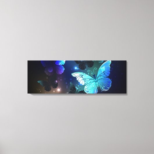 Fluttering Night Butterfly Canvas Afdruk (Voorkant)