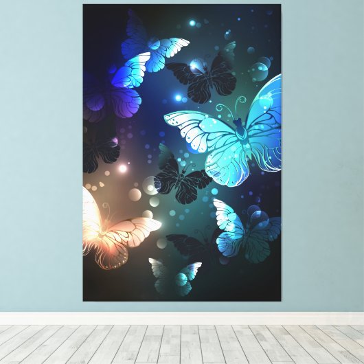 Fluttering Night Butterfly Canvas Afdruk (Insitu (Houten vloer))