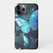 Fluttering Night Butterfly iPhone Hoesje (Achterkant)