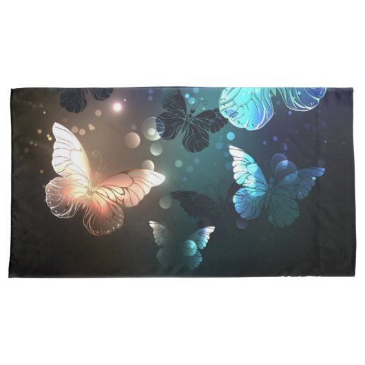 Fluttering Night Butterfly Kussensloop (Voorkant-Rechts)