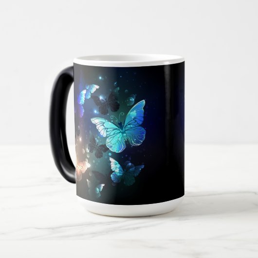 Fluttering Night Butterfly Magische Mok (Voorkant links)