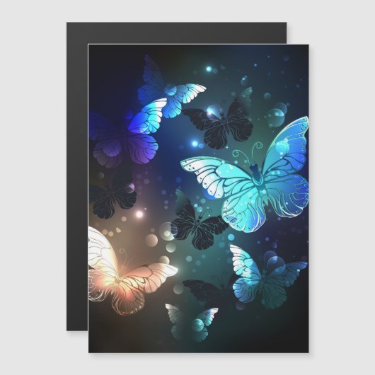Fluttering Night Butterfly Magnetische Uitnodiging (Voorkant / Achterkant)