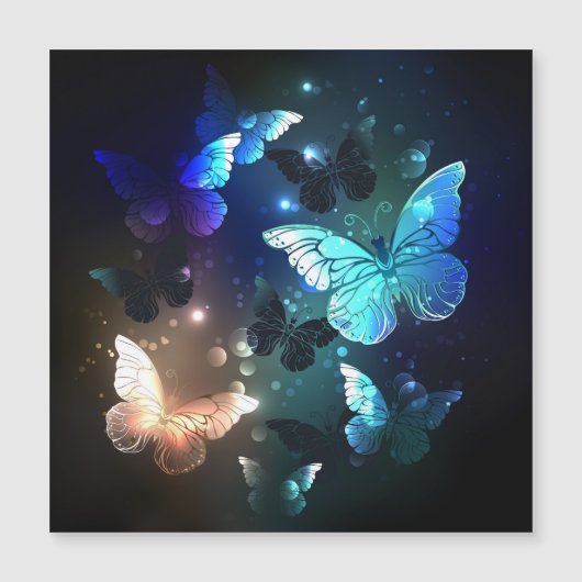 Fluttering Night Butterfly Magnetische Uitnodiging (Voorkant)