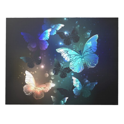 Fluttering Night Butterfly Notitieblok (Voorkant)