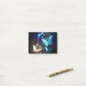 Fluttering Night Butterfly Post-it® Notes (Op bureau)