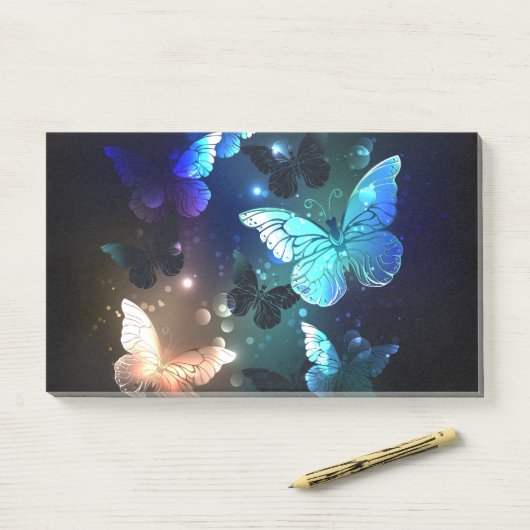Fluttering Night Butterfly Post-it® Notes (Op bureau)