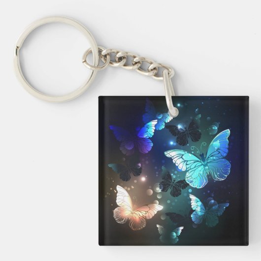 Fluttering Night Butterfly Sleutelhanger (Voorkant)