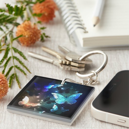 Fluttering Night Butterfly Sleutelhanger (Voorkant Rechts)