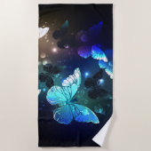Fluttering Night Butterfly Strandlaken (Voorkant)