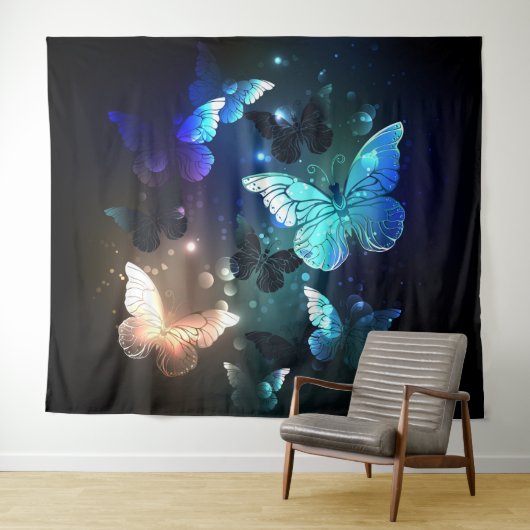 Fluttering Night Butterfly Wandkleed (In Situ (horizontaal))