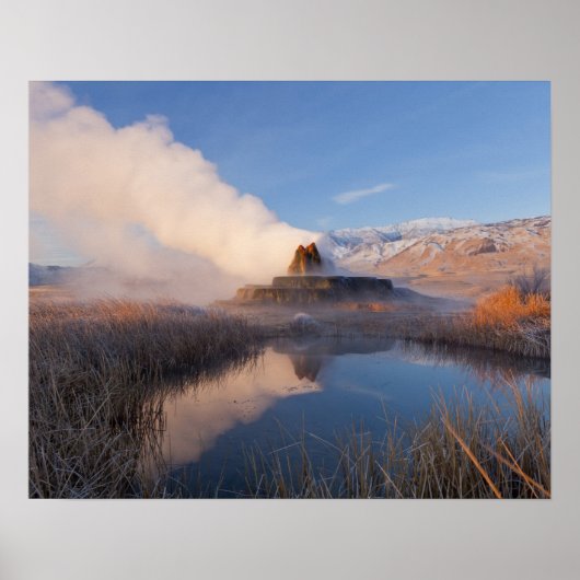 Fly Geyser met besneeuwde Granite Range Poster (Voorkant)
