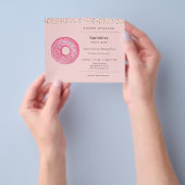 Flyer voor grand opening van donutzaak (Hand)