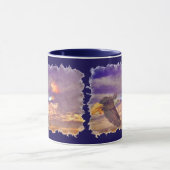 Flying Bald Eagle & Crepuscular Sky Wildlife Art Mok (Midden)