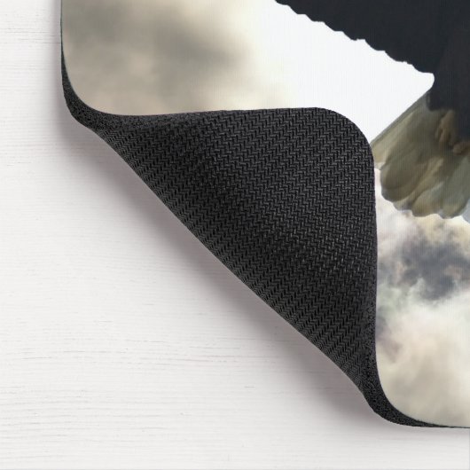 Flying Bald Eagle & Storm Clouds Foto Muismat (Hoek)