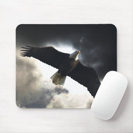 Flying Bald Eagle & Storm Clouds Foto Muismat (Met muis)