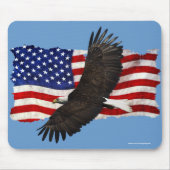Flying Bald Eagle & U.S. Flag Patriotic Mousemat Muismat (Voorkant)