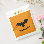 Flying Bat on orange favor bag Bedankzakje (Gezegeld)