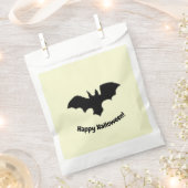 Flying Bat on yellow favor bag Bedankzakje (Geknipt)