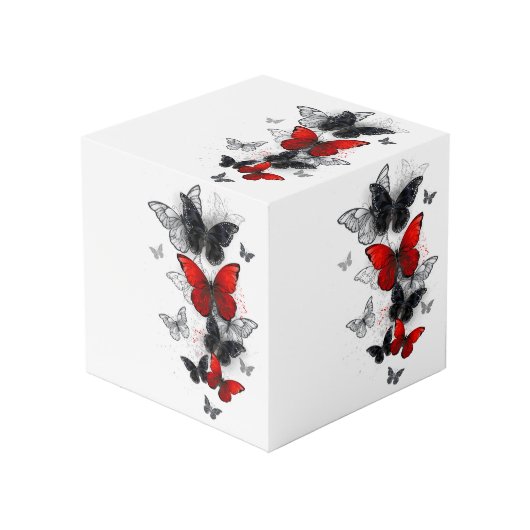 Flying Black en Red Morpho Vlinders Kubus (Voorkant hoekig)