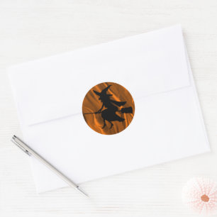 Flying Black Witch on Broomstick Halloween Ronde Sticker