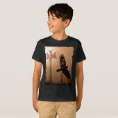 Flying Crow & Mystical Totem Pole Art T-shirt (Voorkant volledig)
