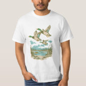 Flying Ducks Wetland Wildlife Nature Hunting Outdo T-shirt (Voorkant)